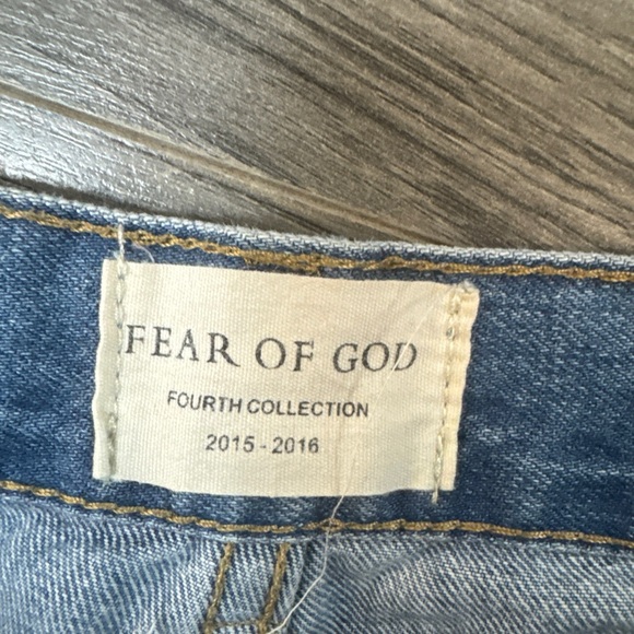 Distressed fear of god Blue Jeans for Men - Picture 5 of 6